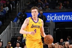 美媒：之前交易未成影响了克内克特的心态 现在布朗尼状态更好