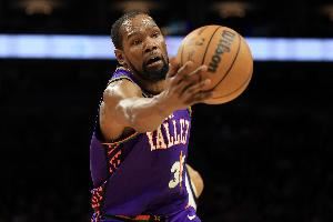 机关枪🤣！杜兰特：我不希望被不认识的人崇拜 我宁愿你们黑我