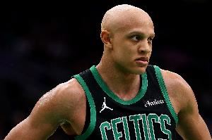 沃尔什：对手小动作不断这让我斗志更旺盛 我一直保持冷静专注