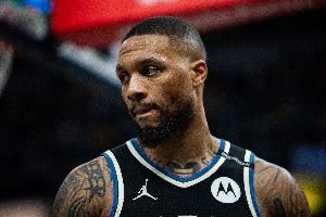 美记：热火此前对利拉德没兴趣 不想掏钱让他养伤一年