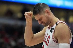 合同年&薪资2140万！美记：我认为勇士对武切维奇没什么兴趣