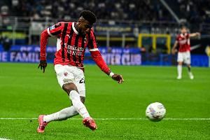 罗马诺：贝西克塔斯提出租借+购买选择权提议，希望引进埃默森