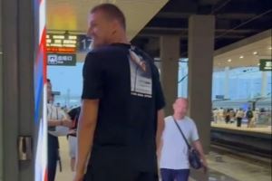 约基奇第一次尝试与高铁“赛跑” 你们觉得谁赢了？