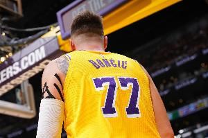 想如何闻名洛城😗东契奇：为这座城市带来总冠军的那个人🏆️