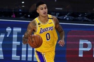 🔥夏联历届FMVP：库兹马爆砍30分10板carry湖人😔近半来过CBA