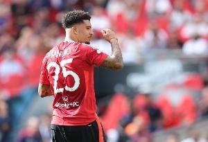 还得等！意天空：尤文搁置桑乔转会，他们需先出售维阿或冈萨雷斯