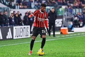 罗马诺：埃默森已同意加盟弗拉门戈，后者预计今天与米兰敲定转会