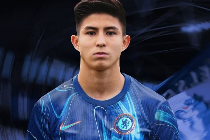 未来亚一锋？16岁哈萨克小将欧冠传射建功，他早被蓝军400万预订