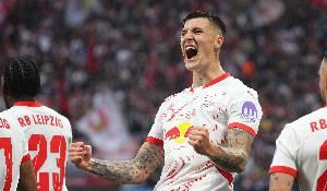 记者：塞斯科本周做出决定，曼联还未正式报价