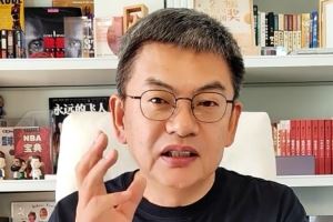 苏群：塞尔维亚在本届欧锦赛鹤立鸡群 这是约基奇离金牌最近的1次