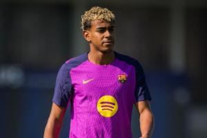 有蹊跷？马卡报撰文：亚马尔伤情有点不对劲，巴萨的描述存在漏洞