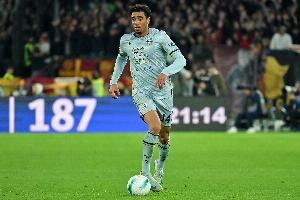 意媒：那不勒斯冬季引援3名中场候选 2000万欧求购阿塔或租借梅努